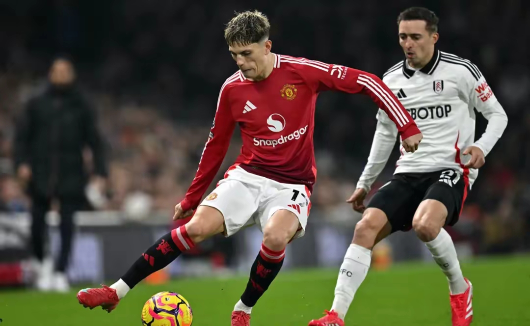 爱游戏官方登录入口 -关于加时末段突围战来临，尤文图斯围绕英超临场应变，目标明确，训练强度明显提升的信息