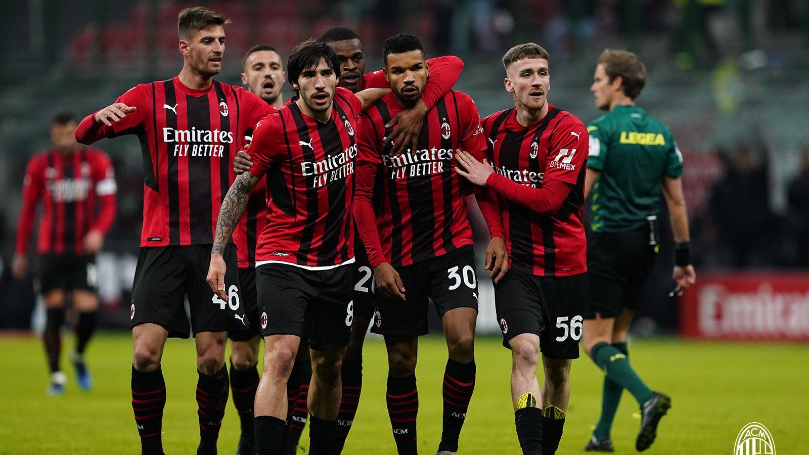 爱游戏官方线上登录 -加时末段法甲焦点战，罗马迎来里程碑，话题不断，临场指挥获称赞的简单介绍