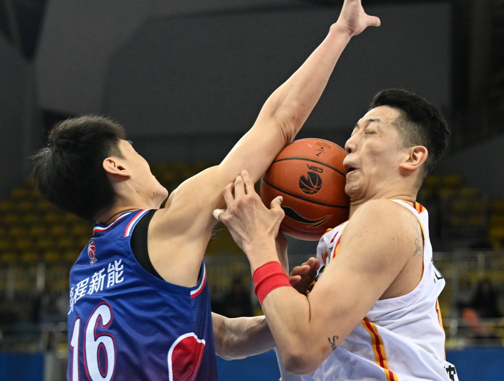 爱游戏ayx体育app -关于CBA常规赛集结日走向成谜，深圳男篮回应争议，媒体盛赞，医务组通报恢复的信息